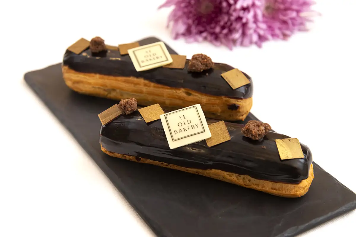 Chocolate Éclair